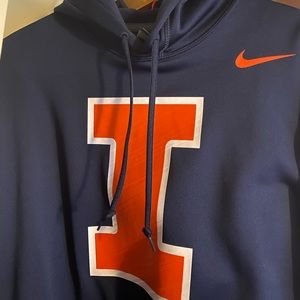 NIKE SWEATSHIRT UNIVERSITY OF ILLINOIS SIZE LARGE